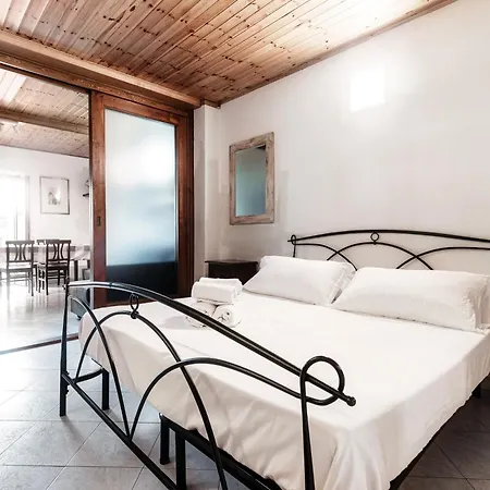 Delizioso Bilocale Vista Colonno