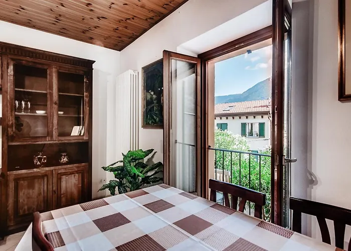 Delizioso Bilocale Vista Colonno